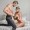 Couple en jeu de rôle félin avec kit bondage léopard 7 pièces – collier et laisse en action