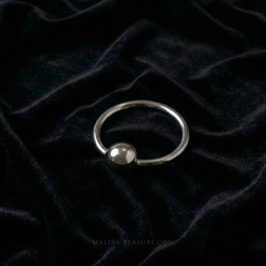 Anneau de gland discret et élégant